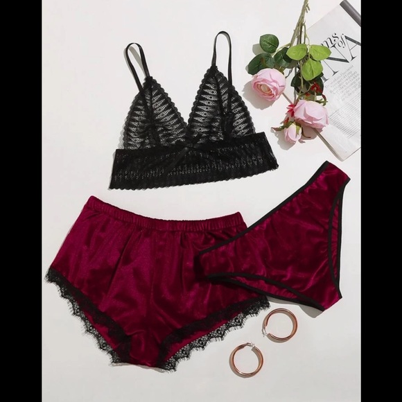 3-Piece, Red & Black, Velvet & Lace, Lingerie Set - Picture 5 of 6